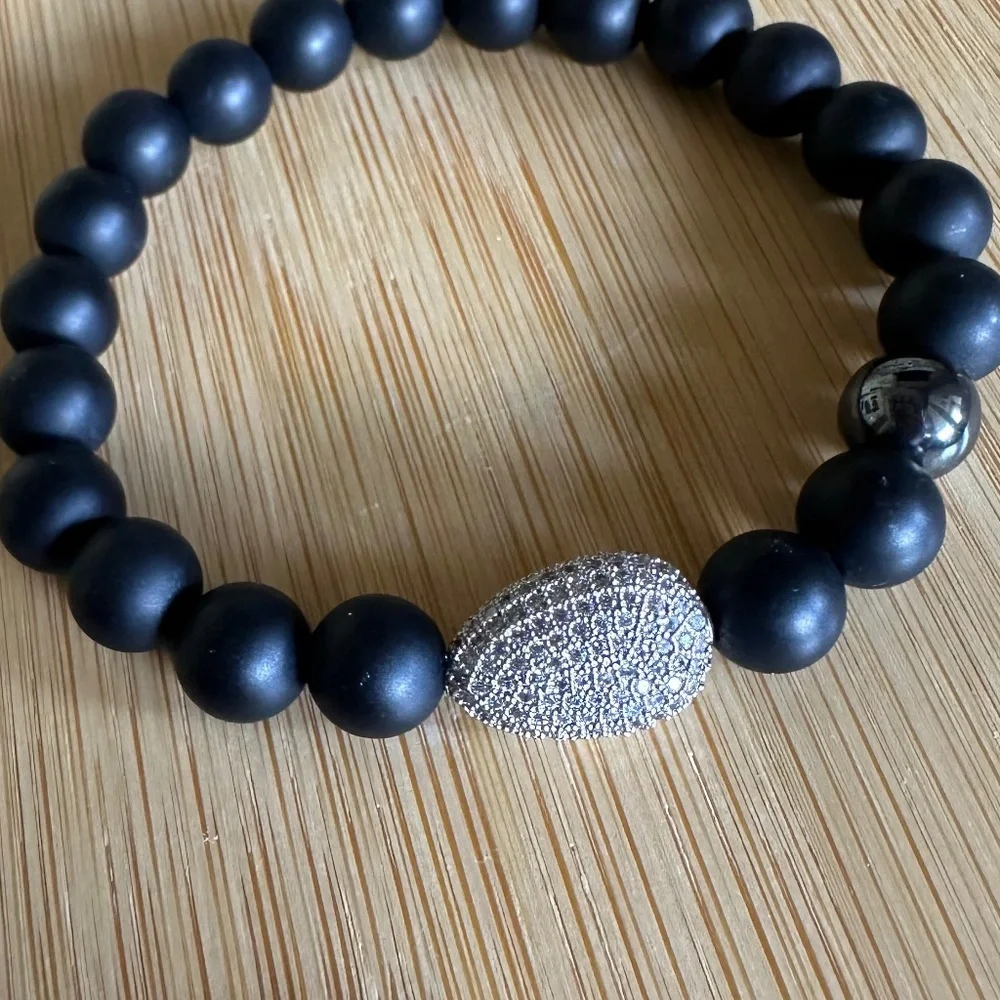 Matte 8mm Onyx w/ Hematite Stretch Bracelet & Pave Silver Crystal Spacer